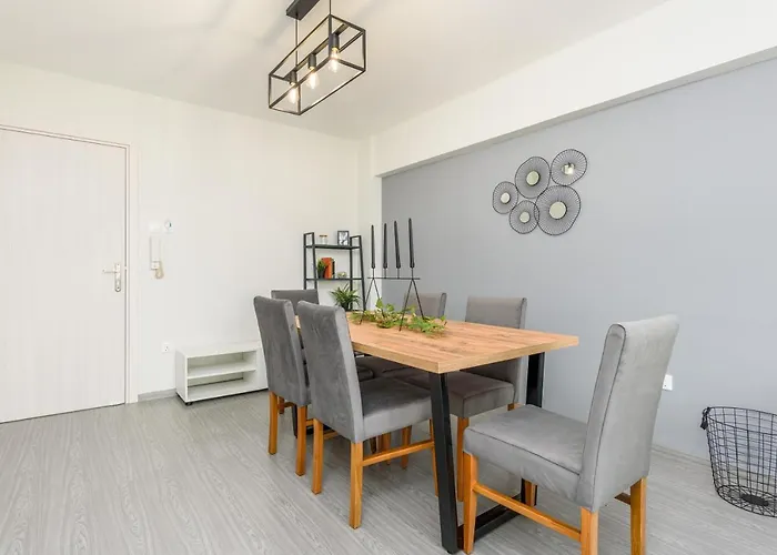 2-br By Finikoudes Larnaka