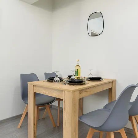 2-br By Finikoudes Διαμέρισμα