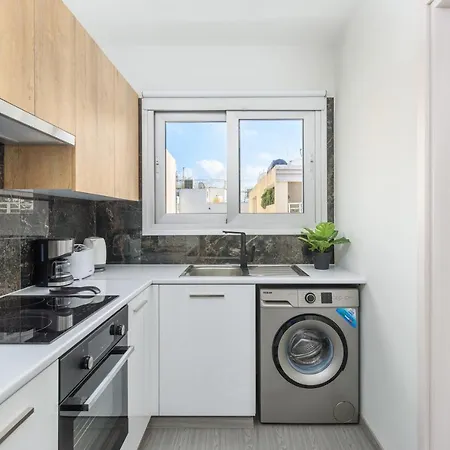 2-br By Finikoudes Larnaca